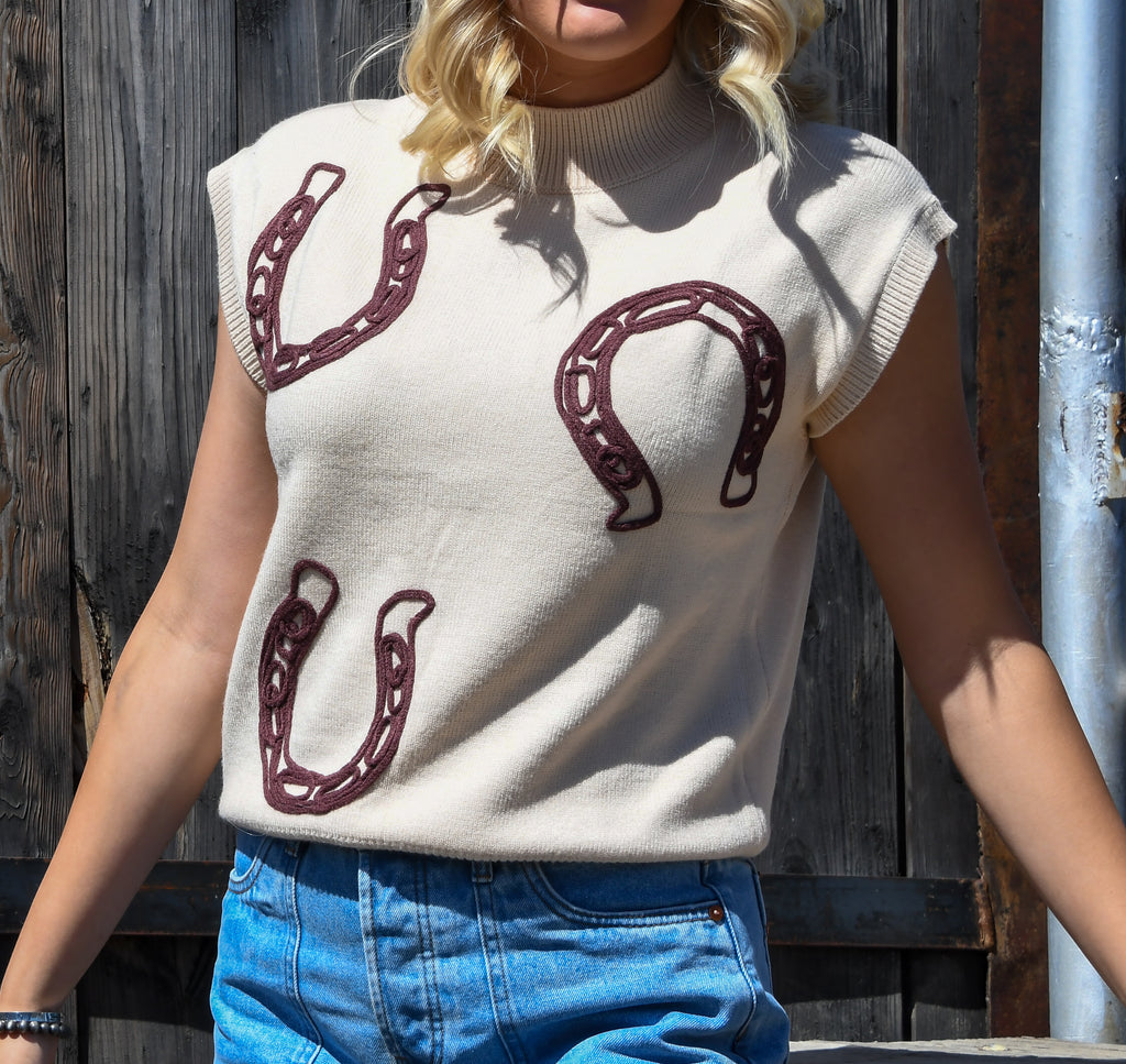 Horseshoe Short Sleeve Sweater