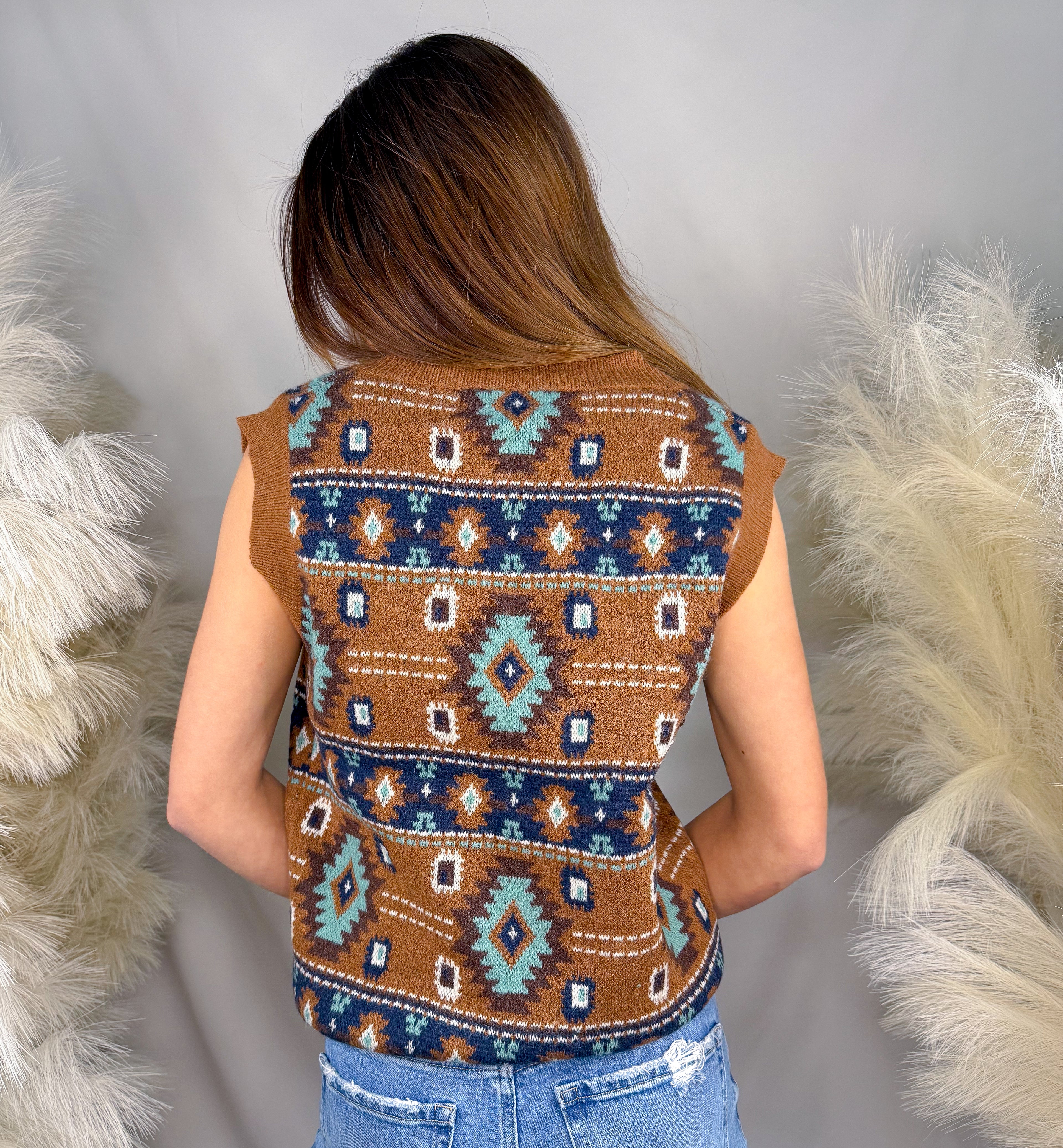 Aztec Knit Vest | Brown